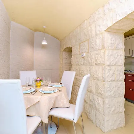 度假居 1 Bedroom Lovely In *