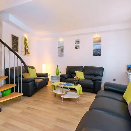 1 Bedroom Lovely In * 말리로시니